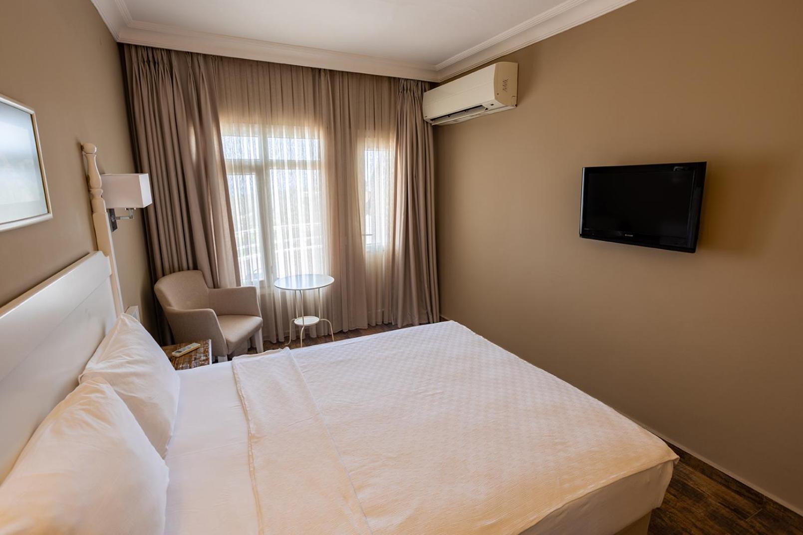 Olbios Marina Resort Hotel Kumkuyu エクステリア 写真