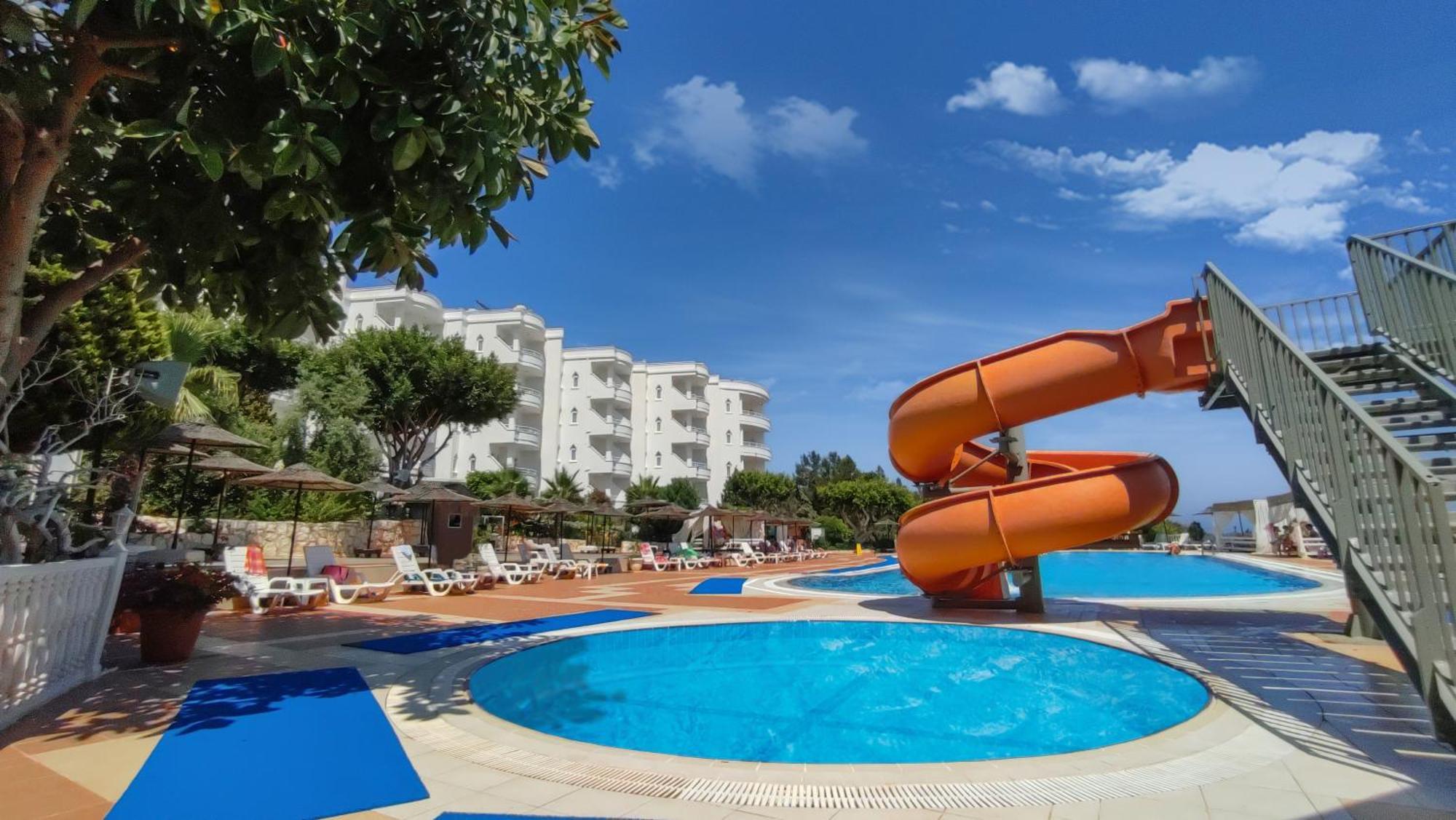 Olbios Marina Resort Hotel Kumkuyu エクステリア 写真